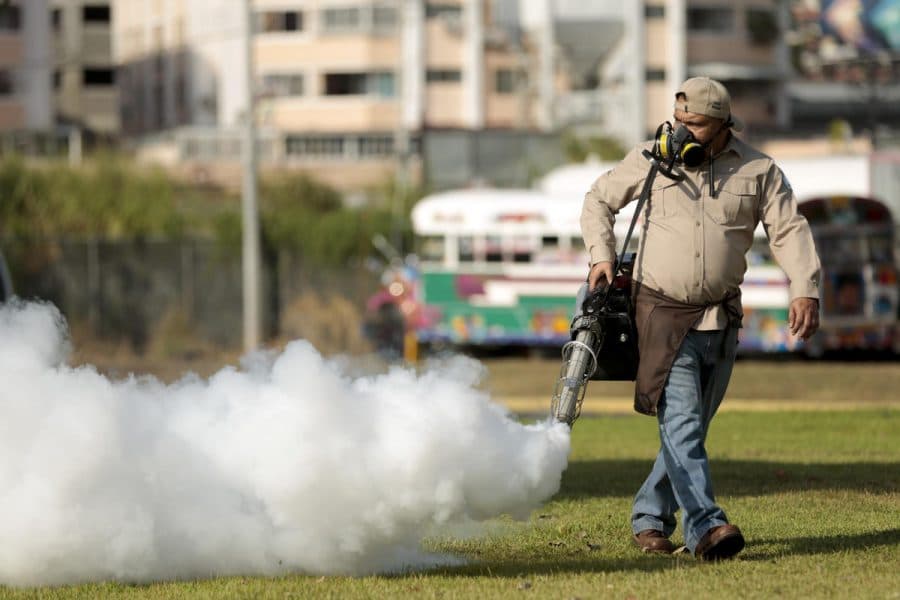 South Florida schools opens smoothly, but plenty mosquito spray in Miami-Dade