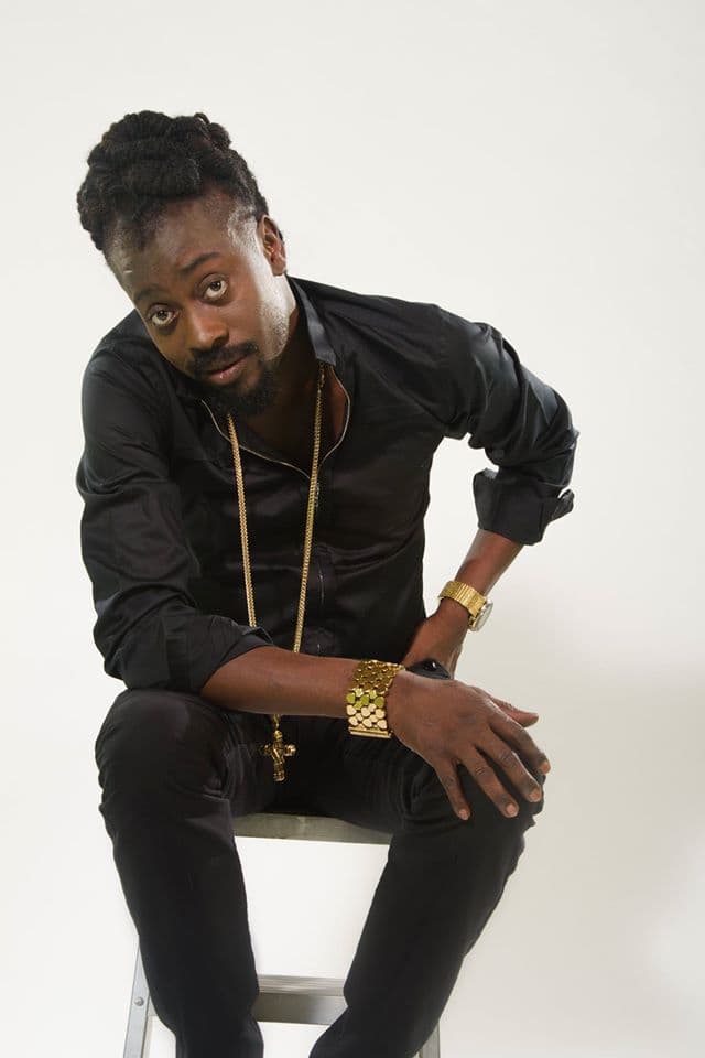 Beenie Man performs a cappella at Tallawah match in Jamaica