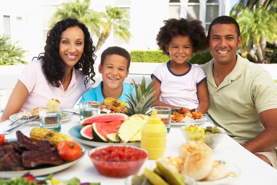 Tips for a bug-free backyard barbecue
