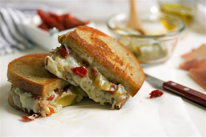 3 tips for unbelievably delicious grilled cheese