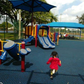 City of Lauderdale Lakes presents its new splash pad at Vincent Torres Park