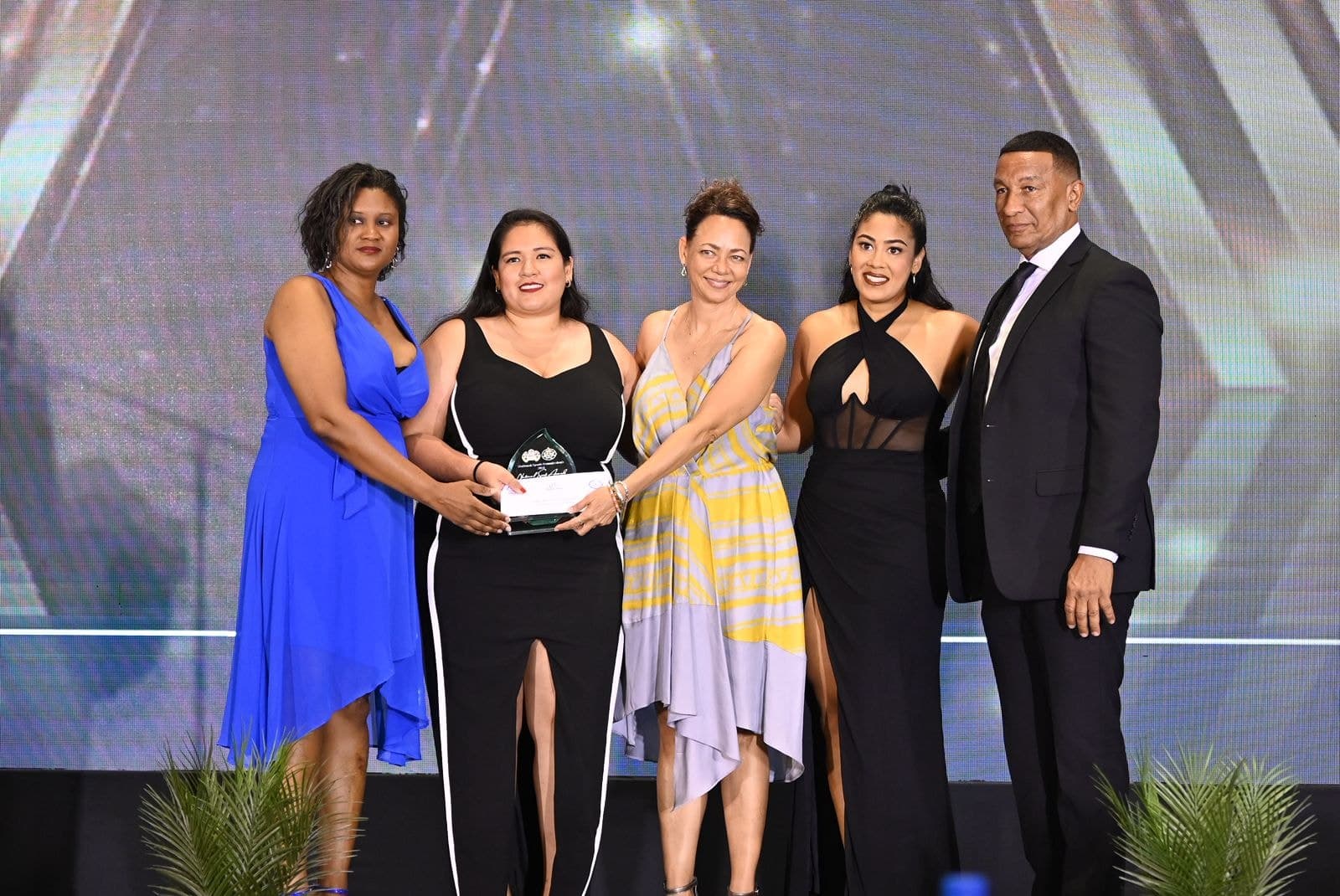 Fernandes and senior team lead Guyana’s squash sweep at NSC Awards