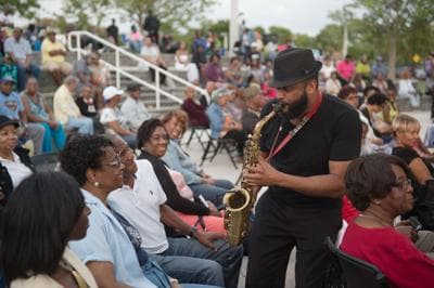 Residents flock to Music in the Park concert in Miami Gardens
