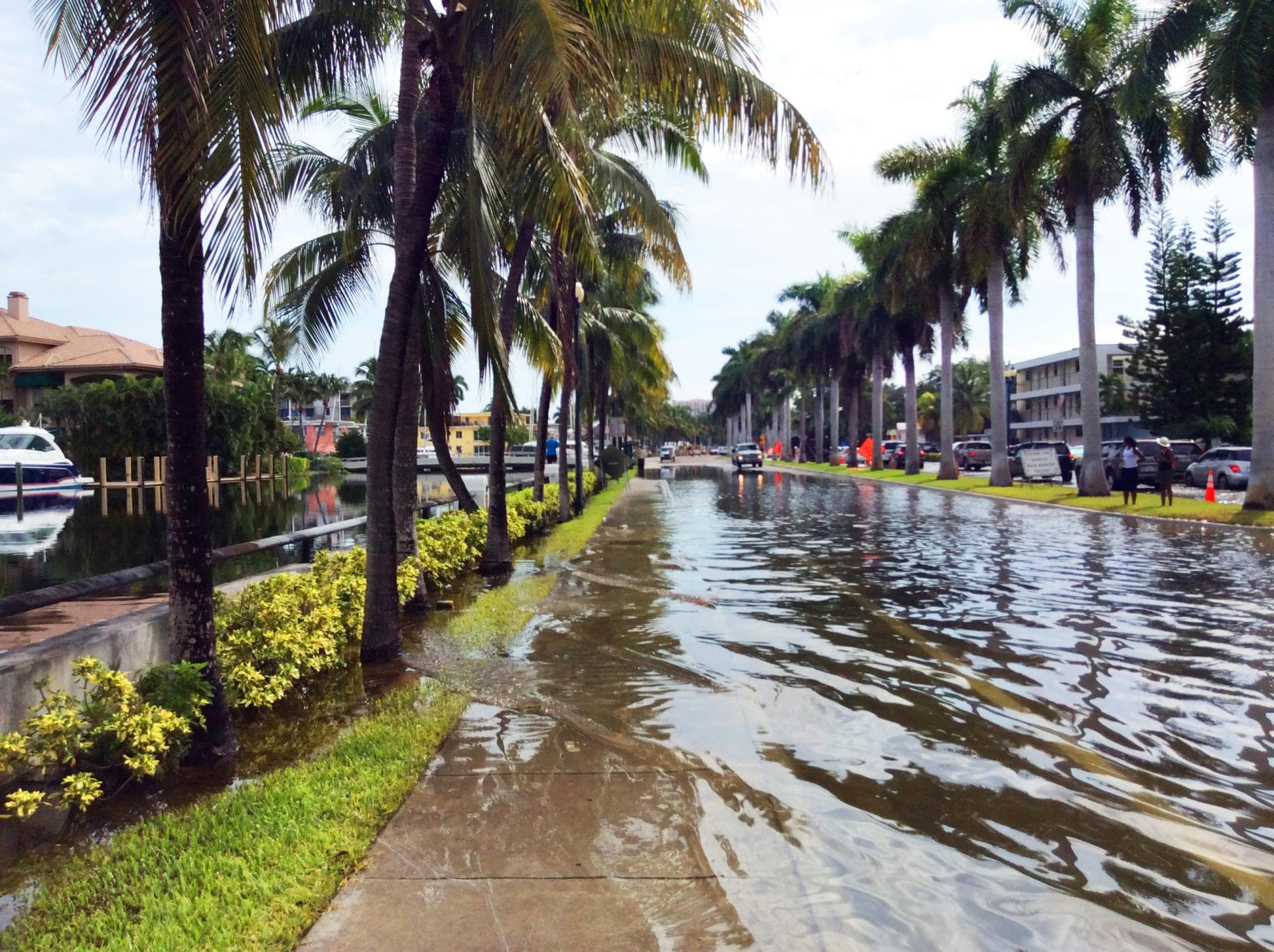 King tides flooding some Broward cities