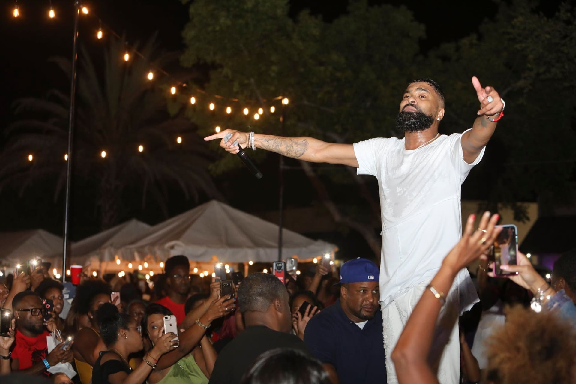 Ginuwine & Lloyd Wow At Lauderhill Beer-B-Que