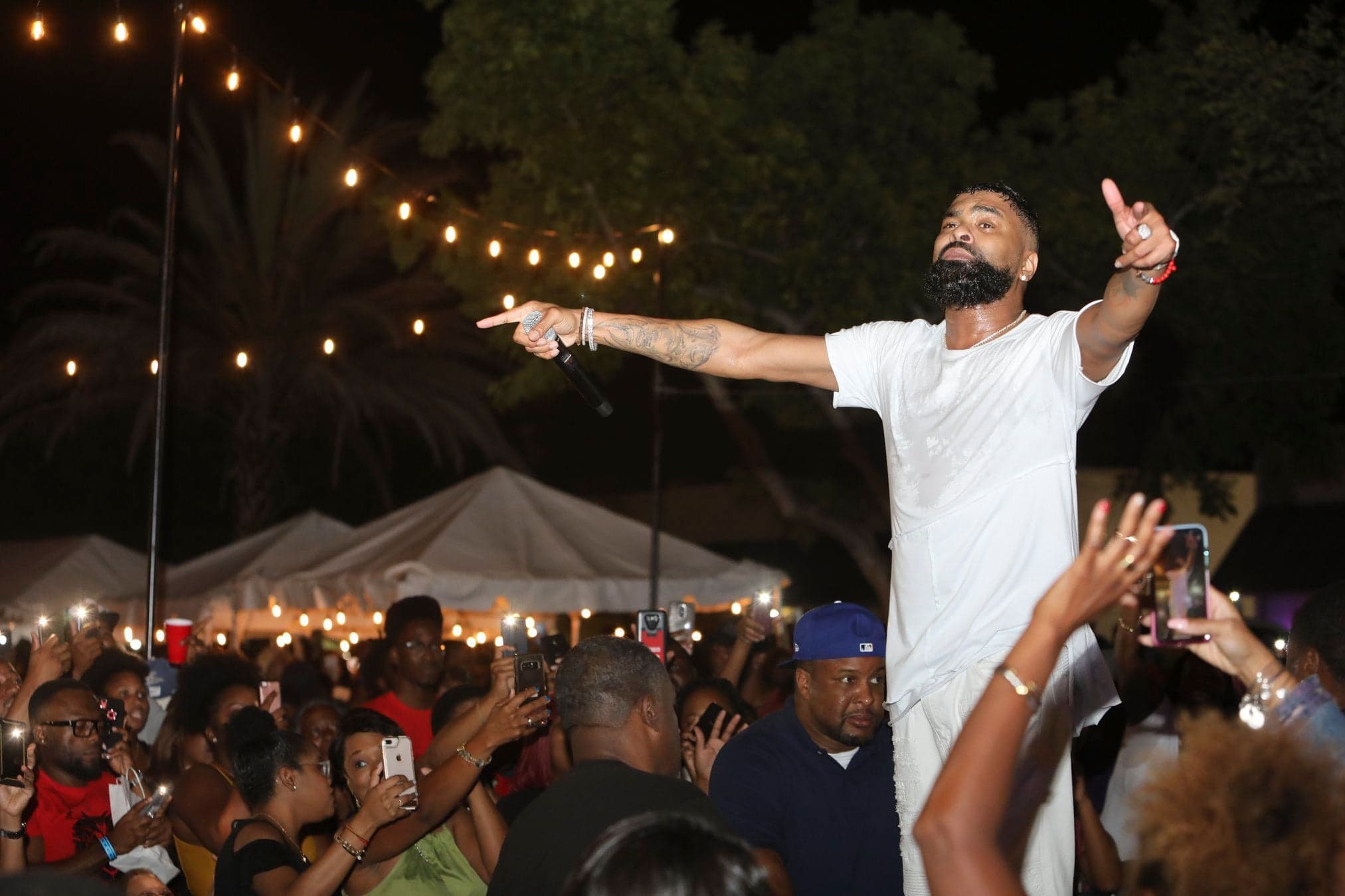 Ginuwine & Lloyd Wow At Lauderhill Beer-B-Que