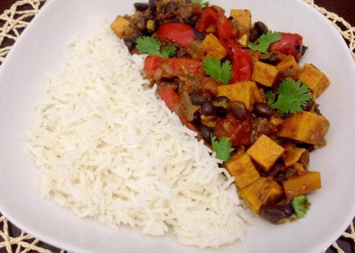 Jerk sweet potato & black bean curry