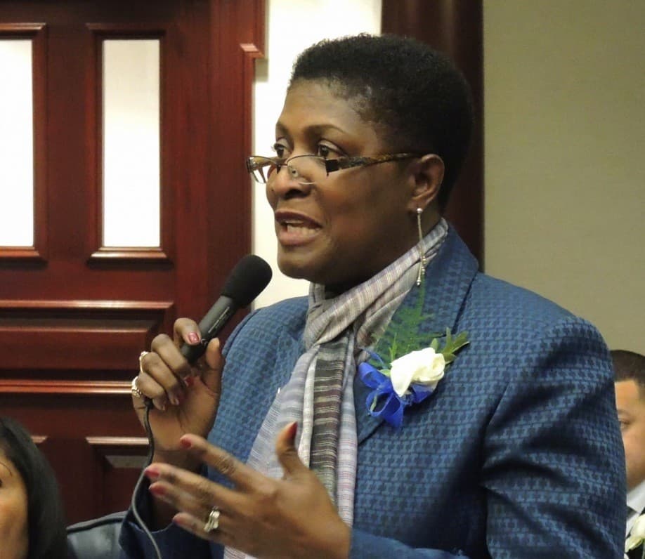 New voters shun parties and register NPA