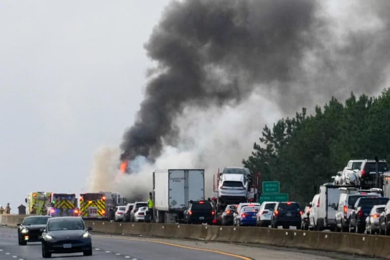 Jamaican migrants and children killed in fiery crash in Florida