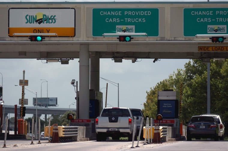 Miami-Dade motorists paid millions in tolls during 2015/16