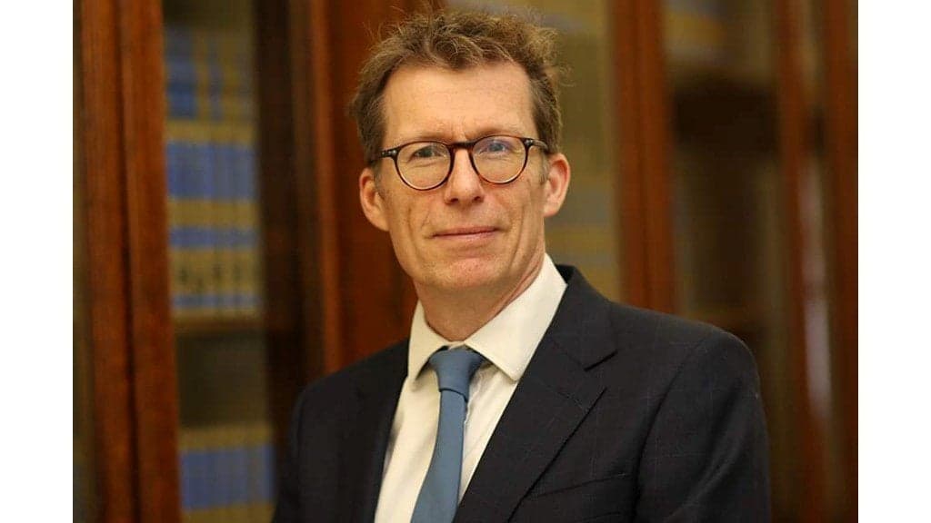 Andrew Murdoch arrives in Bermuda to assume role as new Governor