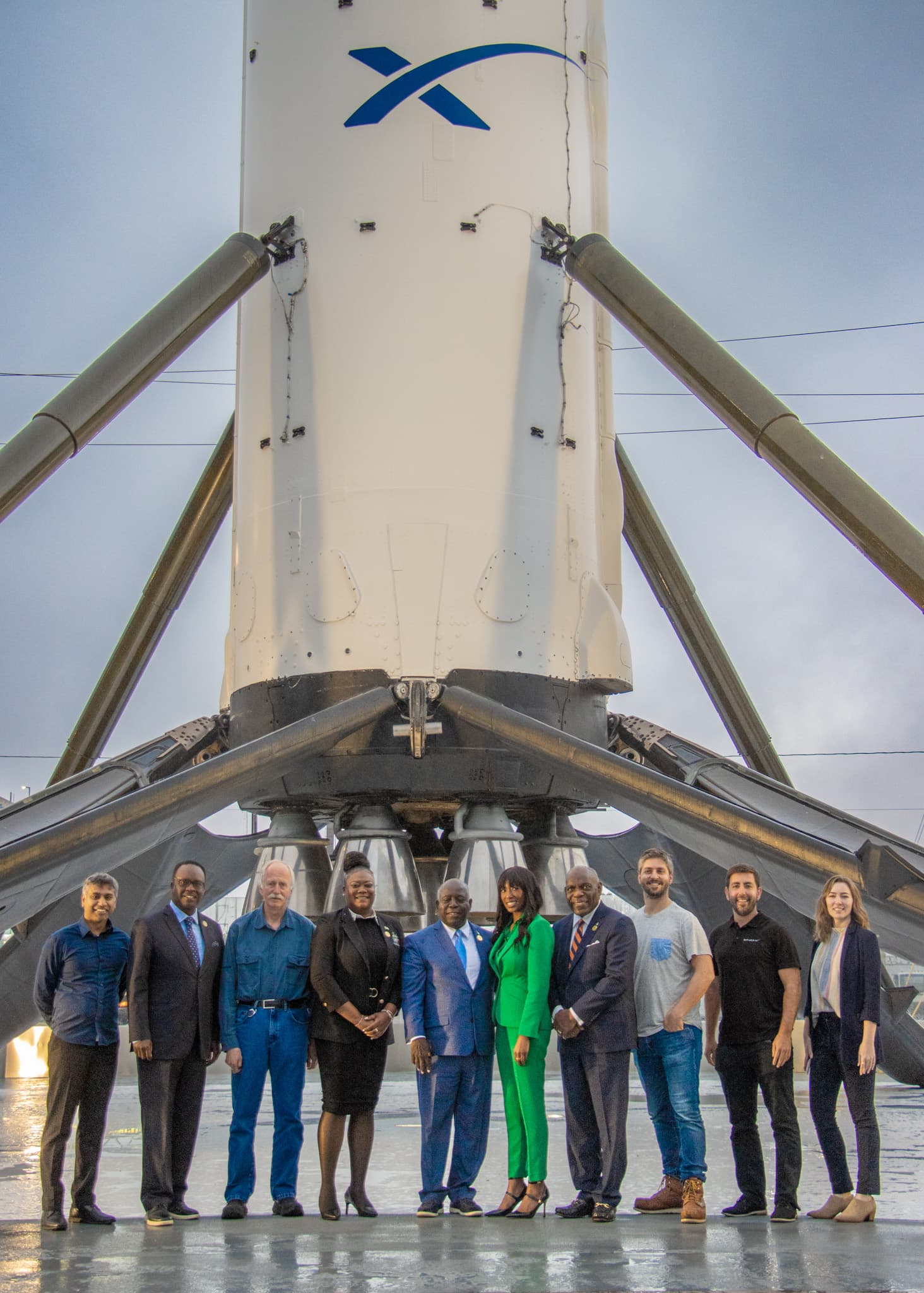 Bahamas to become space tourism hub with historic SpaceX landing