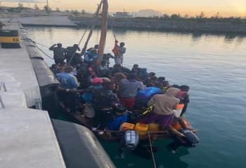 Hundreds of Haitian Migrants Found on Uninhabited Cay in Bahamas