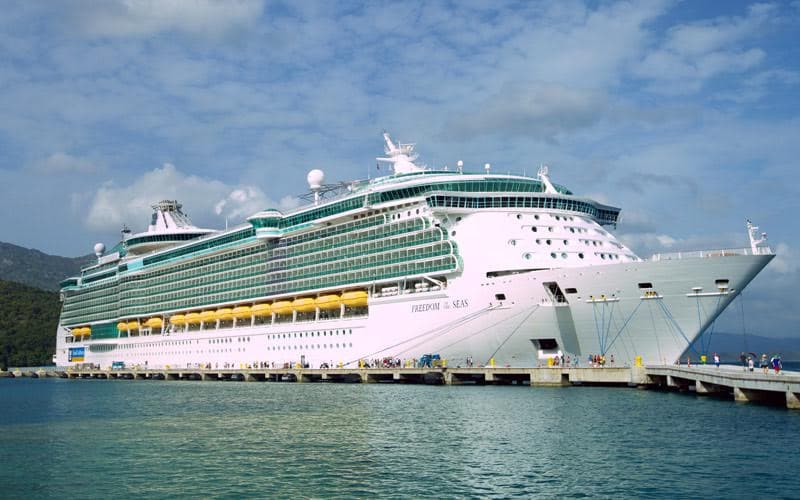 Royal Caribbean to resume service to Puerto Rico and St. Maarten