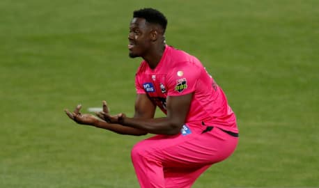 Brathwaite Helps Crush Renegades for Record Low