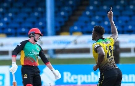 Phillips, Brathwaite Help Seal Tallawahs Win