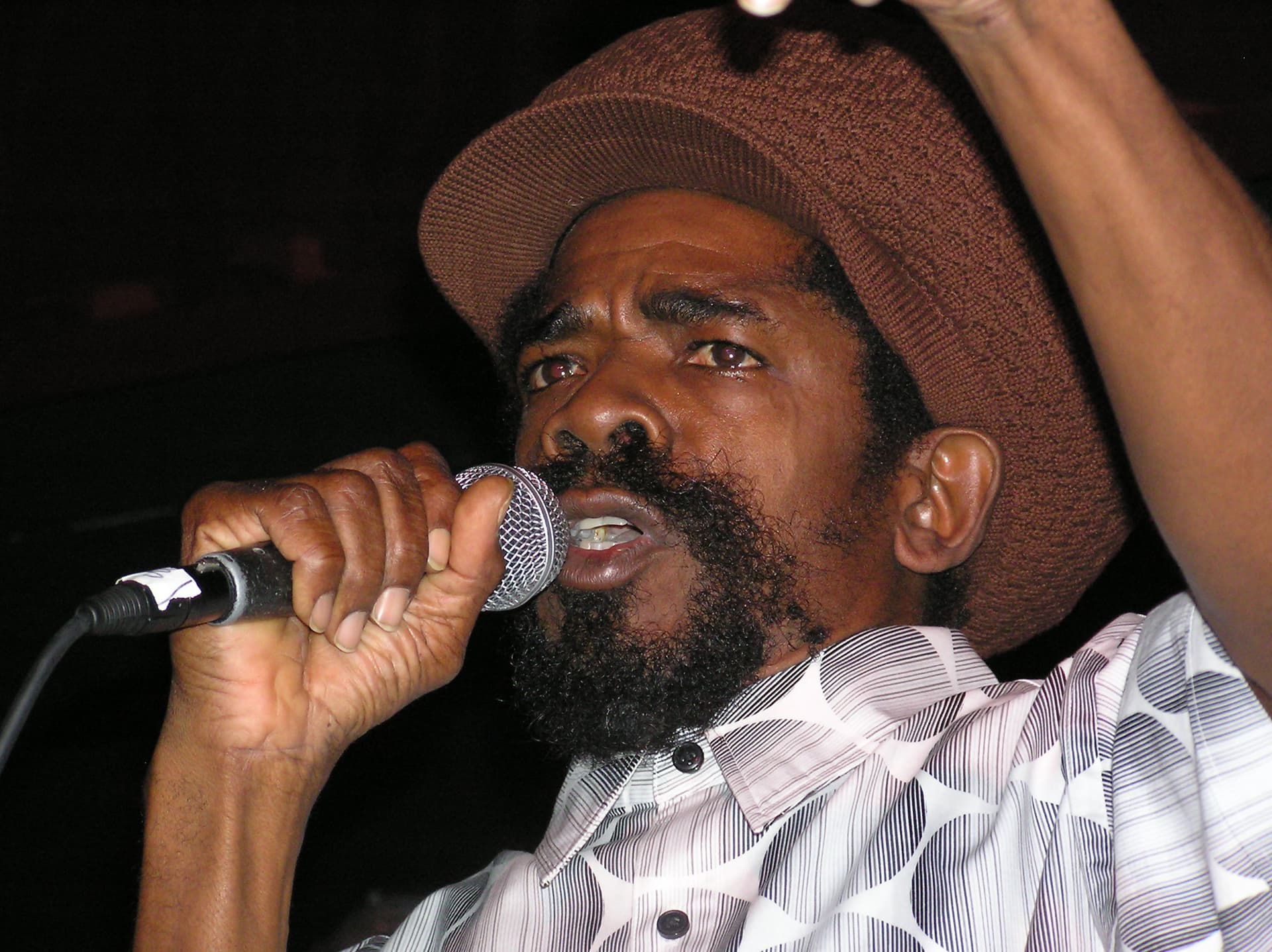 Reggae fans and Jamaican officials pay tribute to icon Cocoa Tea