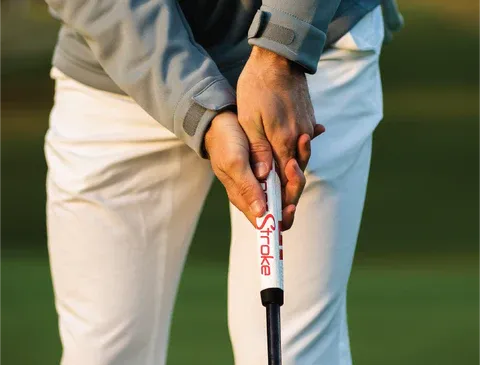 Traditional vs. modern putting grip styles: What’s the difference?