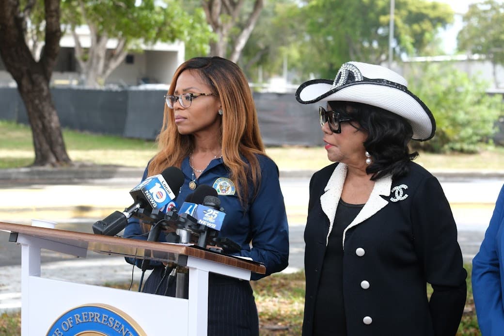 Florida lawmakers demand investigation into death of Haitian woman in ICE custody