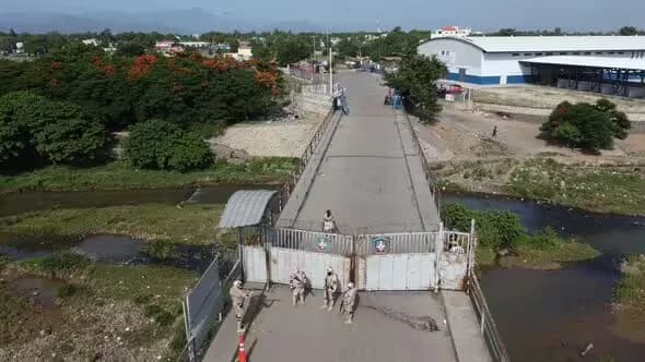 Dominican Republic closes border amid escalating tensions with Haiti