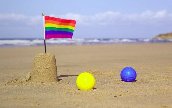 Couple to challenge gay marriage ban in Cayman Islands