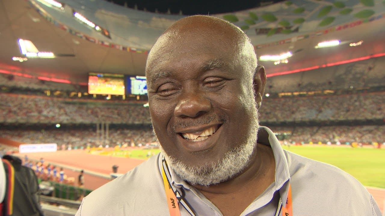 Legend Glen Mills receives special recognition at Prestigious Awards Gala