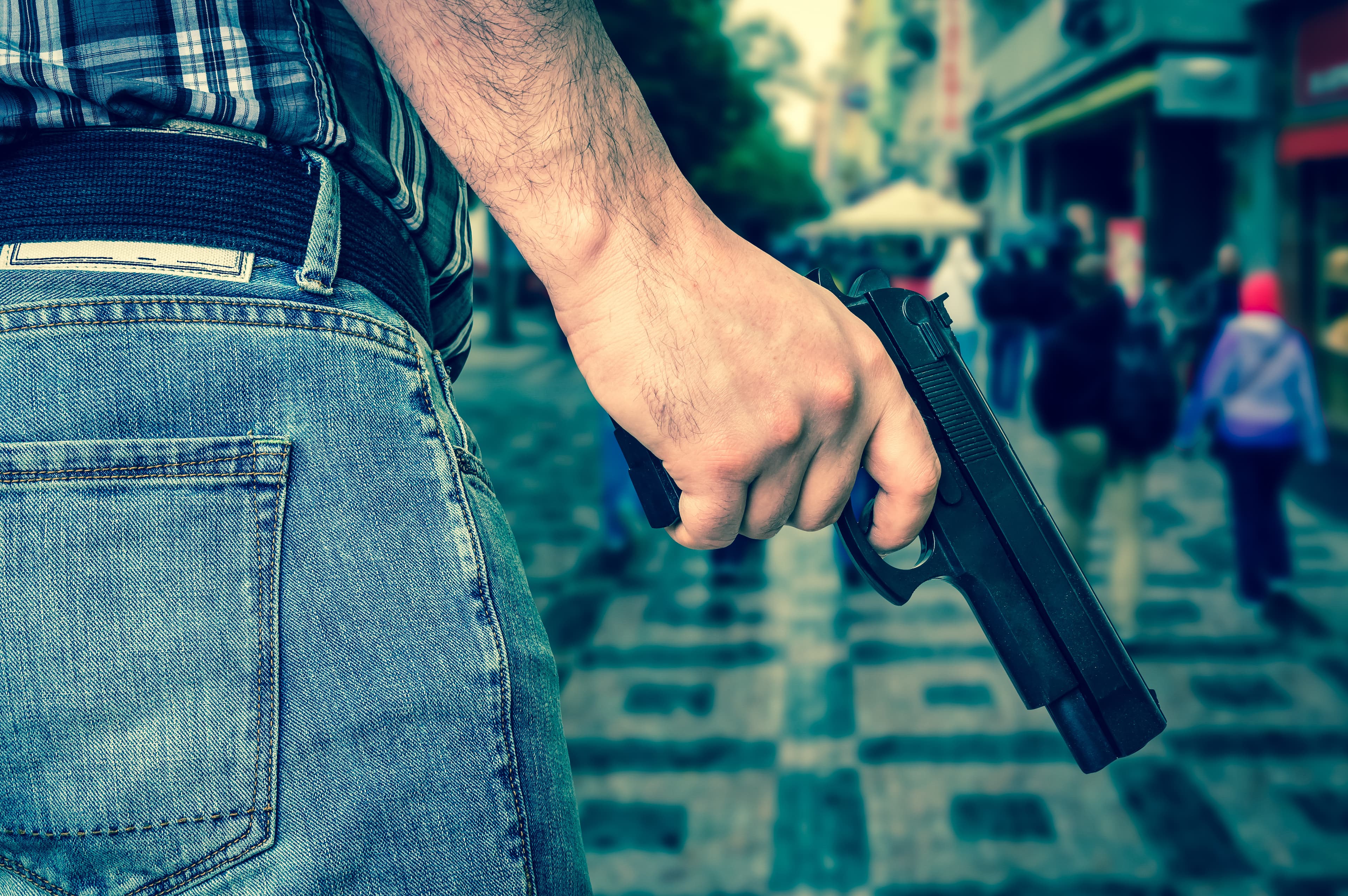 Armed Gunmen Grab Food at Gunpoint