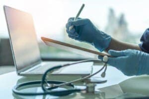 Several hundred thousand people dropped from Medicaid in Florida