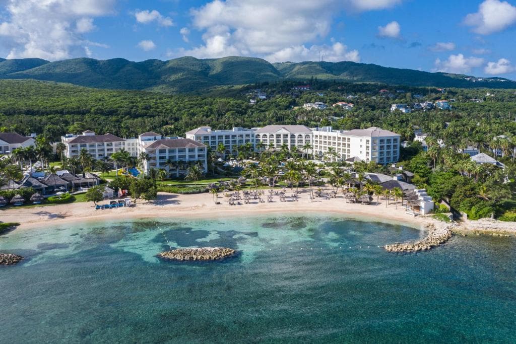 Hyatt extends closure of 7 Jamaica resorts to November 2026