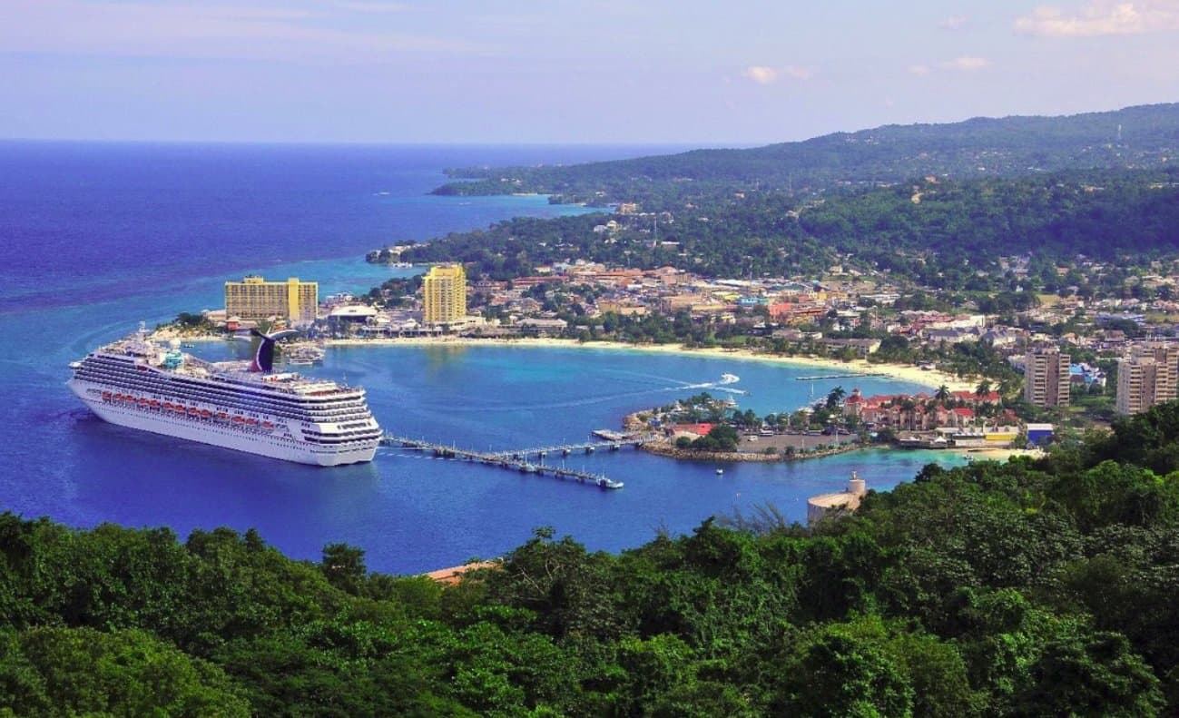 Jamaica earns US$5.7 billion from tourism since reopening its borders