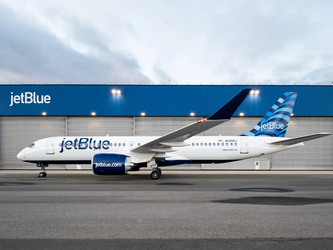 Two bodies found in JetBlue plane wheel well at Fort Lauderdale Airport are possibly Jamaican