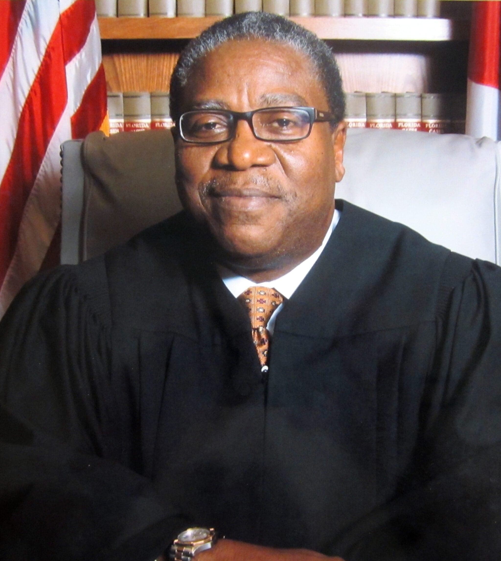 Broward Judge Michael A. Robinson receives prestigious Judicial Excellence Award
