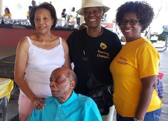 KTHS Alumni celebrate past and future at fundraiser