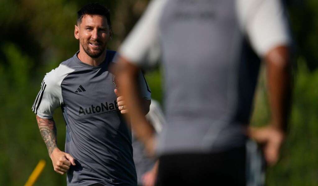 Messi engages in first full training session with Inter Miami