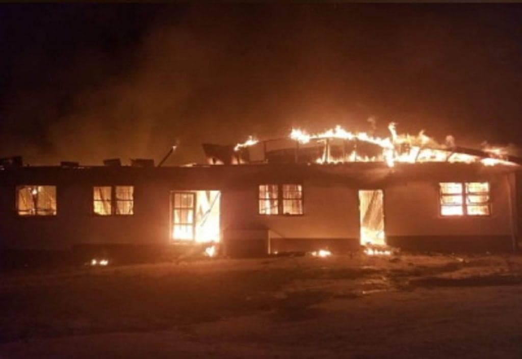 Guyana: More than 20 killed as fire swept through dormitory