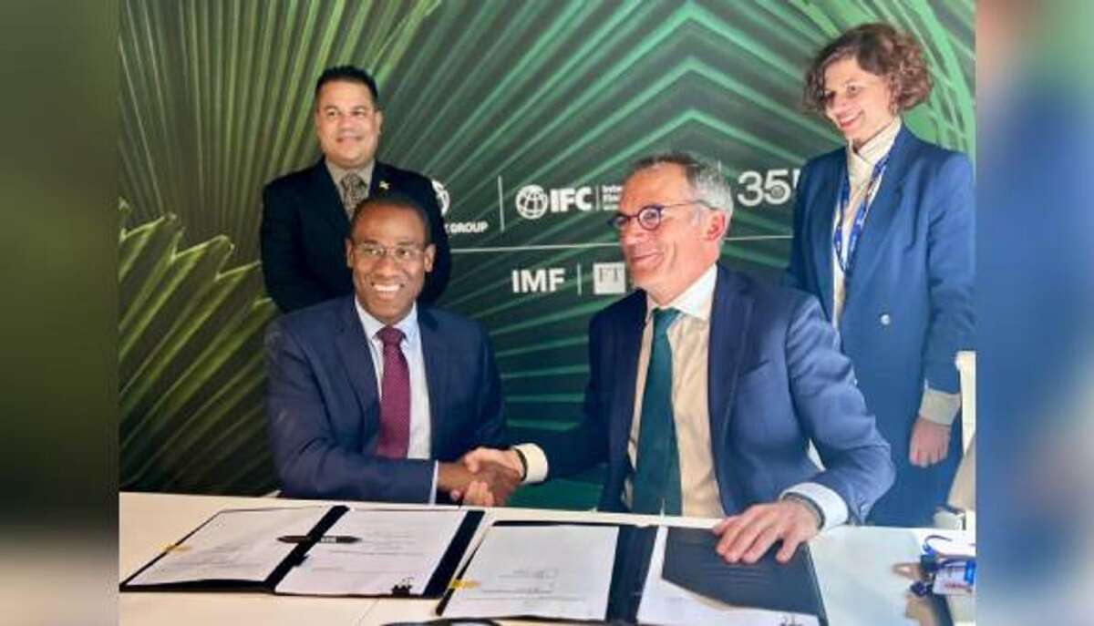 Jamaican government inks partnership with World Bank’s IFC for National Broadband Project