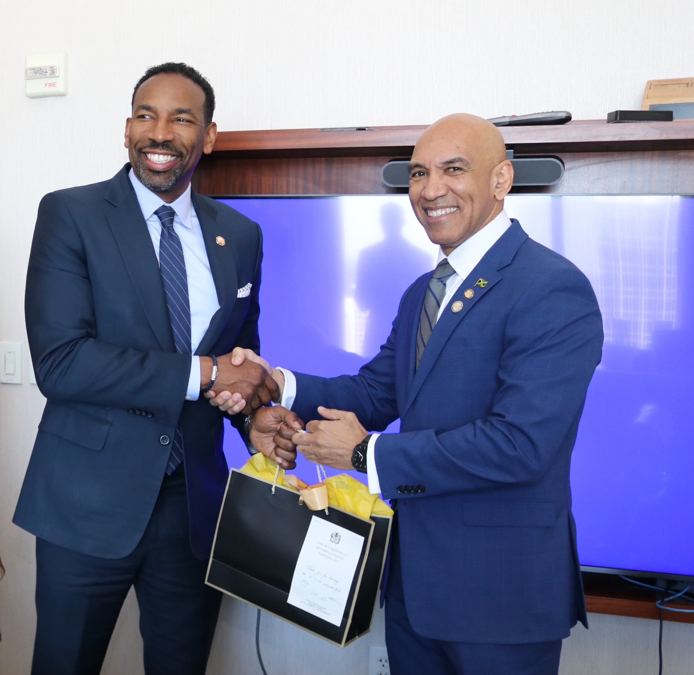 Jamaica envoy, Atlanta mayor explore deeper trade and cultural ties