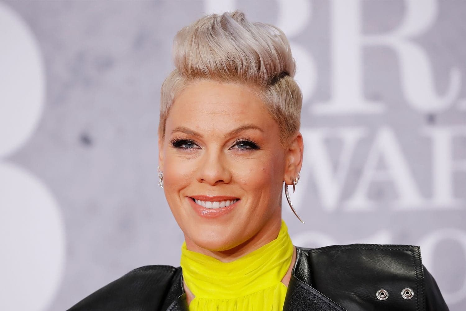 American singer P!nk distributes banned books at her South Florida Concerts