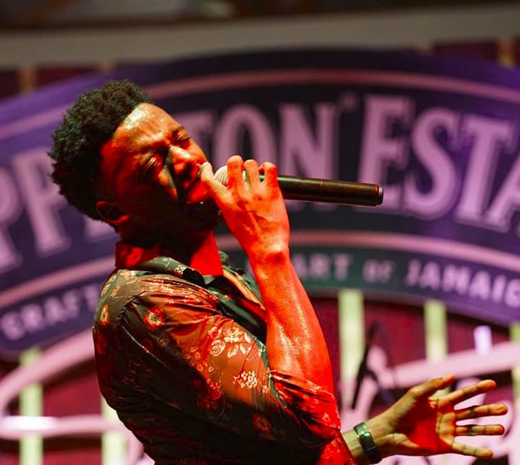 Romain Virgo using his gift to help others
