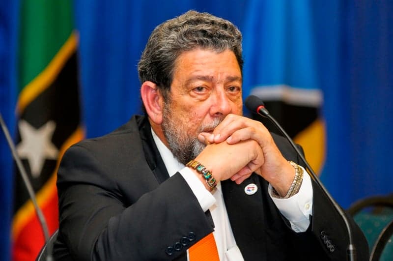 Gonsalves to pardon prisoners