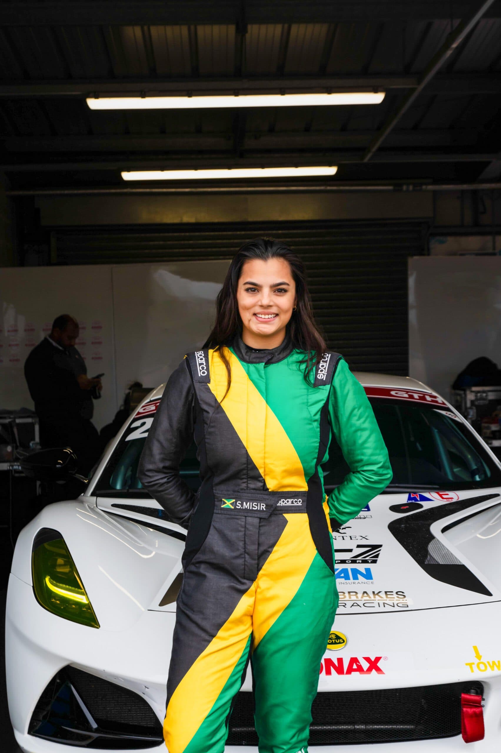 Sara Misir opens 2026 E1 season with Jeddah victory, shines in Aoki Racing debut