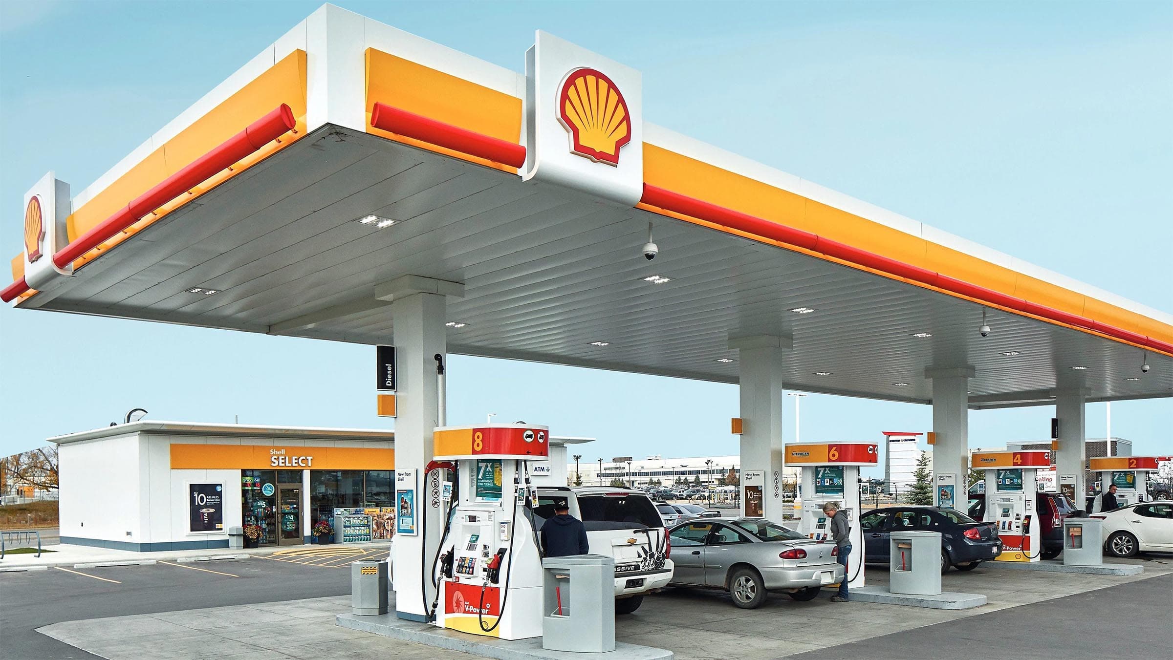 Oil giant Shell to cut hundreds of jobs