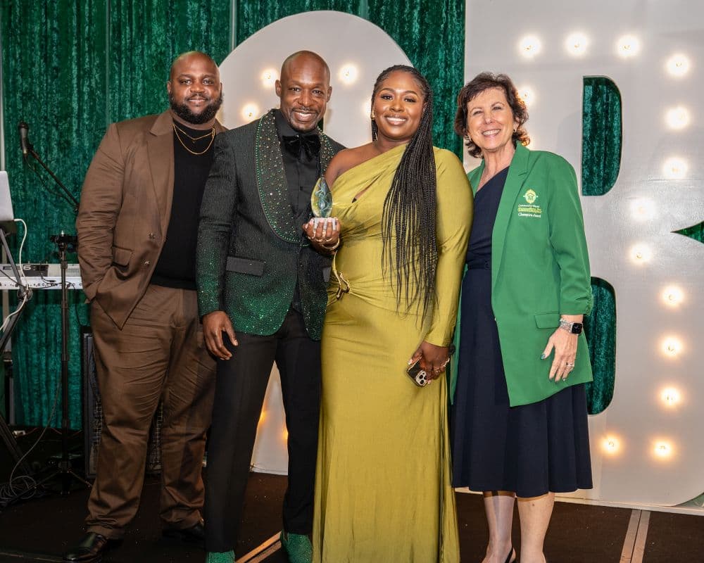 Green Blazer Awards Gala Raises $50,000 for Underserved Families
