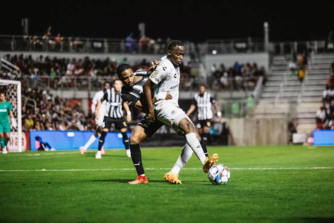 Jamaican Trayvone Reid's penalty sets up Oakland Roots' last-minute victory