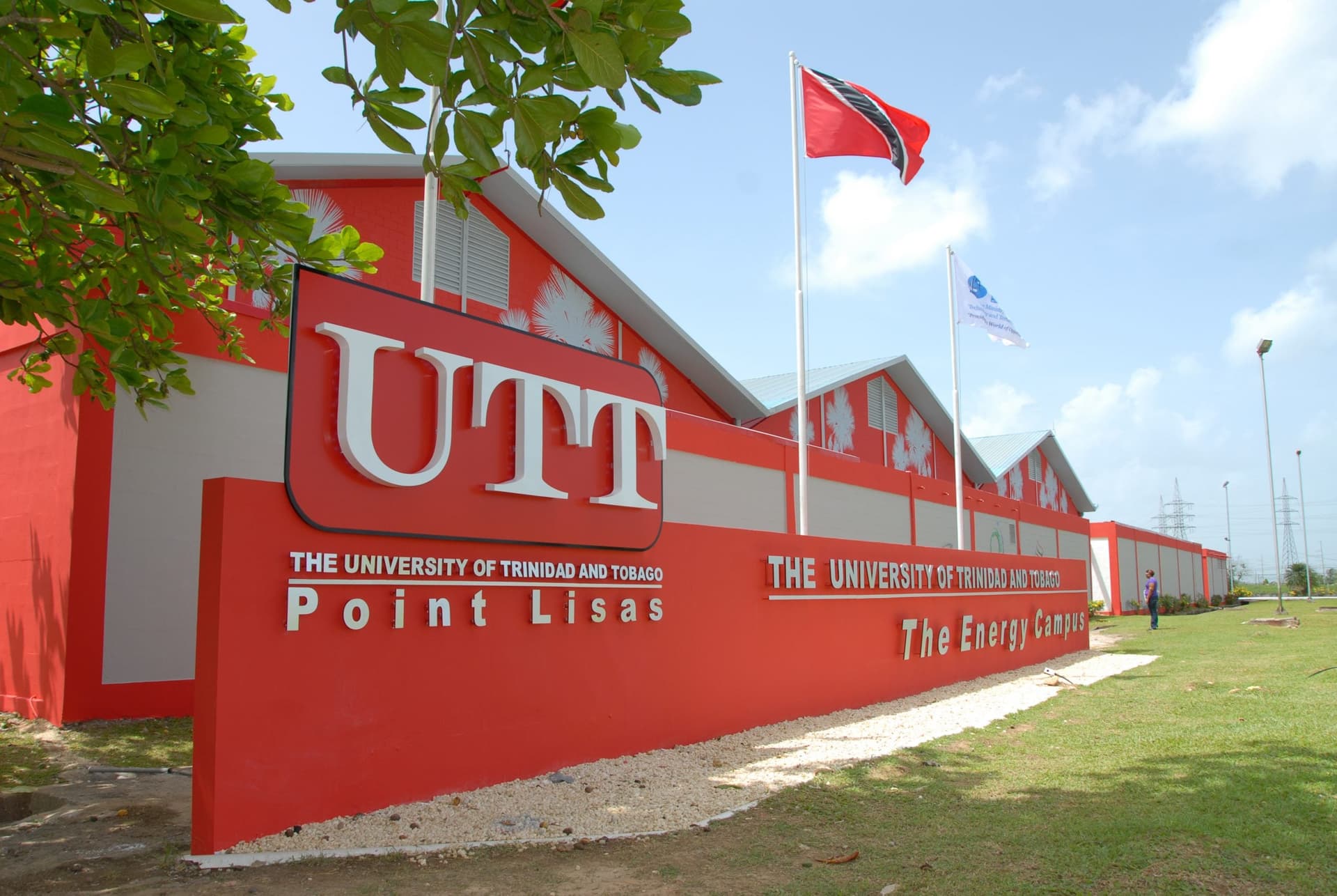 Trinidad & Tobago Government Announces Drastic Changes to National Scholarships