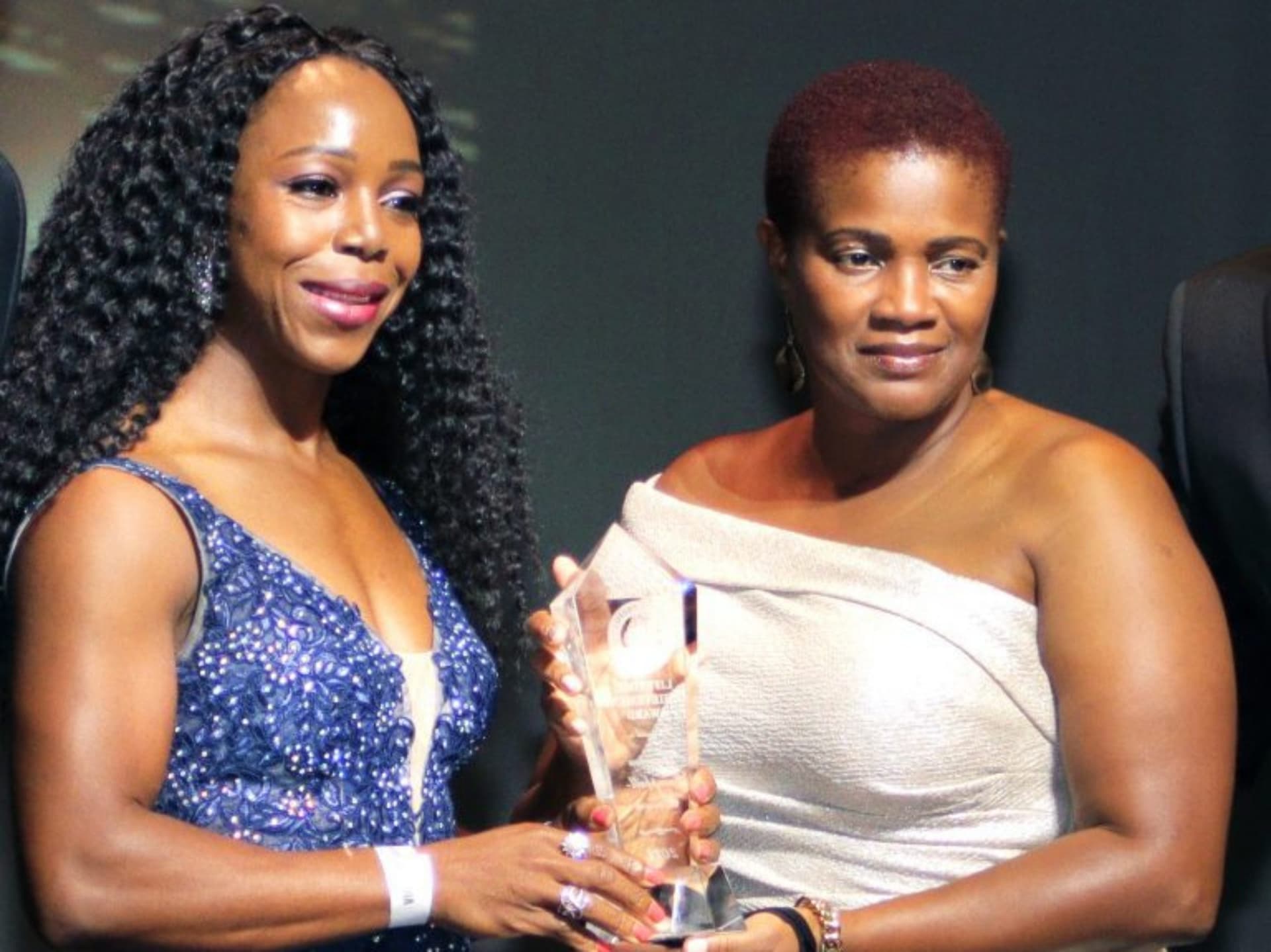 Veronica Campbell-Brown Wins Lifetime Achievement Award