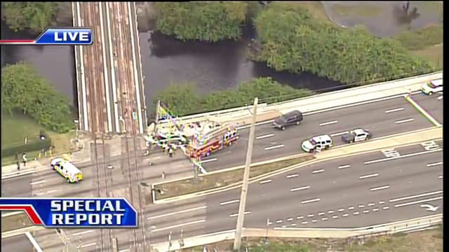 Man killed as Amtrak rams into car on Oakland Park Boulevard