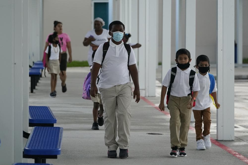Broward school board to vote on district-wide uniform policy
