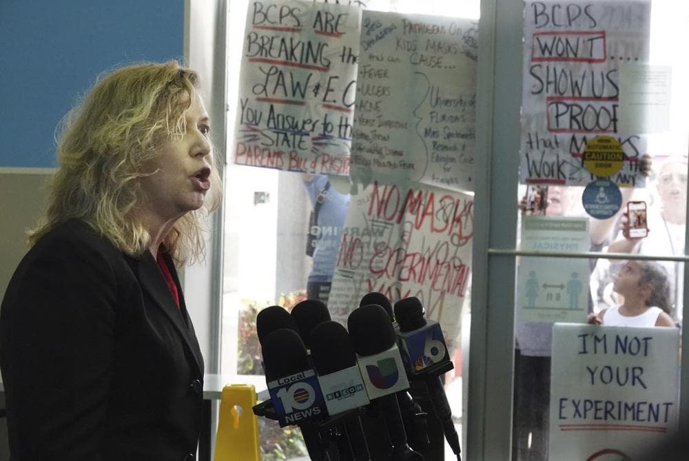 Flouting White House, Florida Penalizes Broward and Alachua School Districts