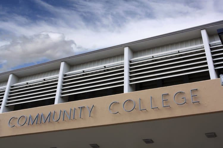 FL universities try to enhance accessibility to community college graduates